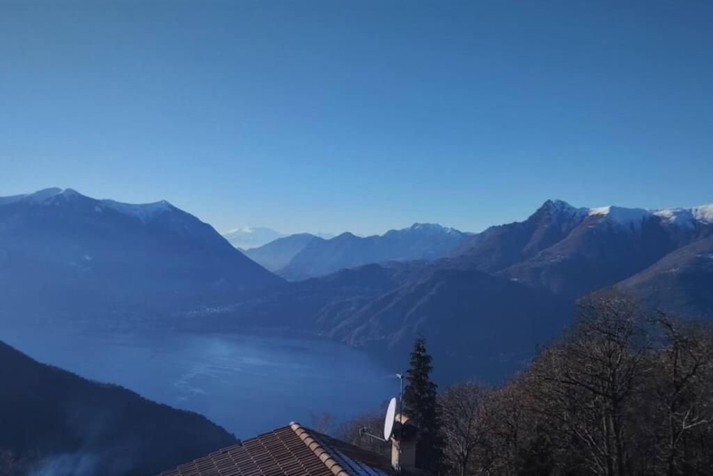 Chalet La Terrazza Vista Lago เบลลาโน ภายนอก รูปภาพ